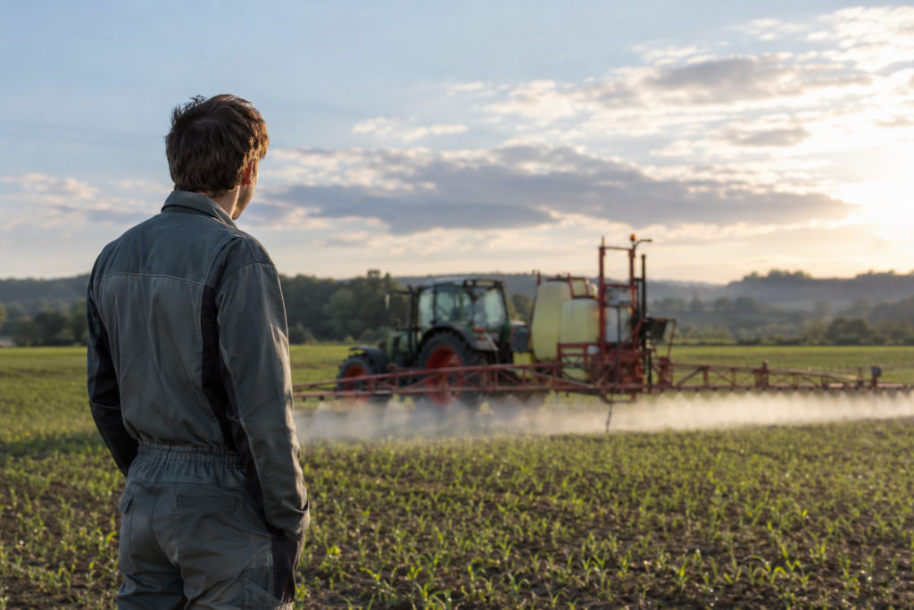 Pesticides : un automne de décisions, et un besoin de compétences
